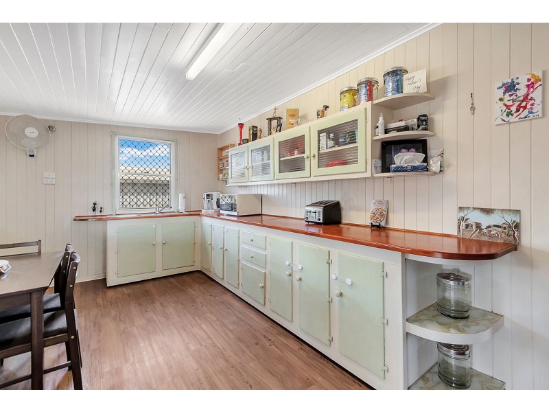 5 Gore Street, Cambooya QLD 4358