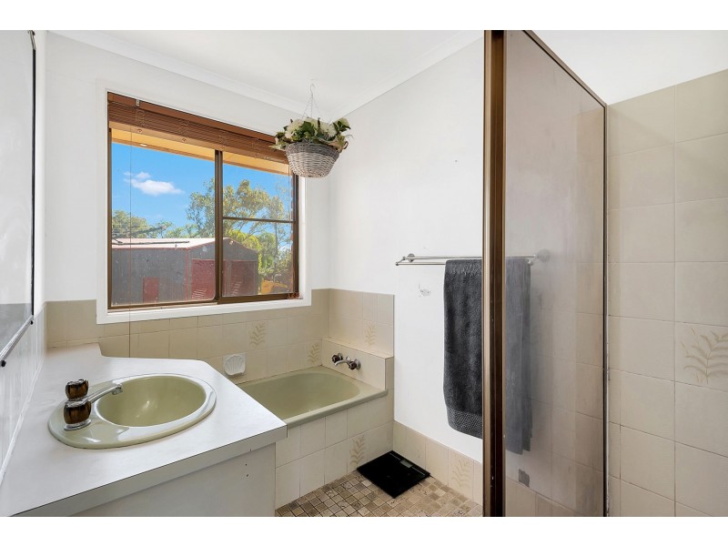 26 Main Street, Meringandan QLD 4352