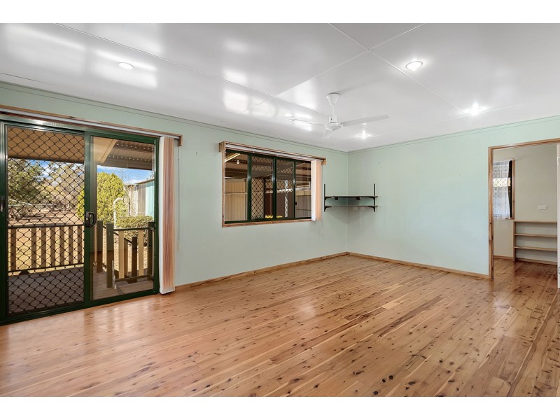 9 John Street, Cambooya QLD 4358