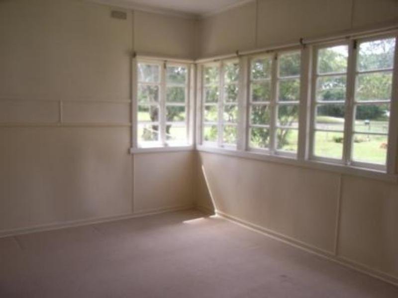 25 Yeates Street, Harlaxton QLD 4350