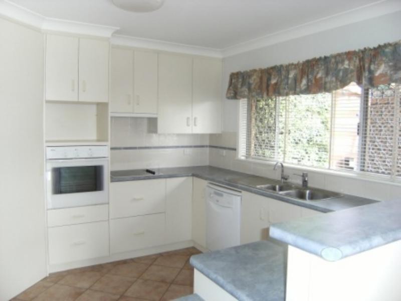 55 Martini Street, Mount Lofty QLD 4350