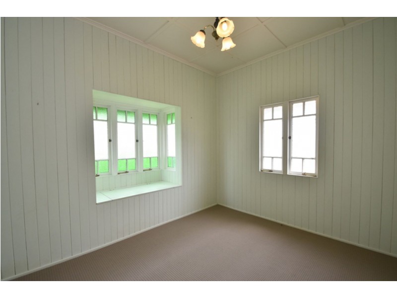 85a Bridge Street, Mount Lofty QLD 4350