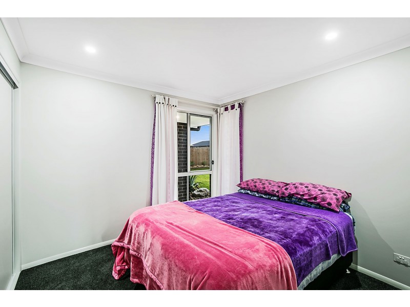 10 Magpie Drive, Cambooya QLD 4358