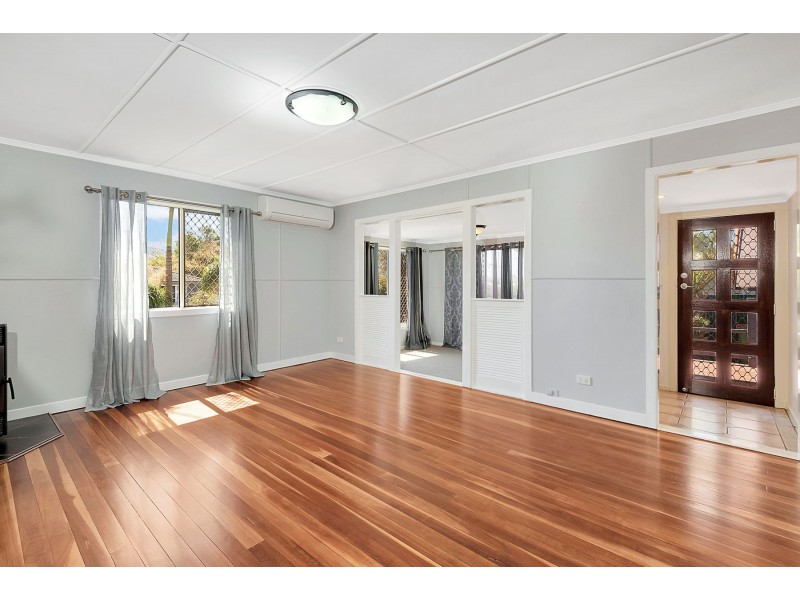 16 Erbacher Street, Centenary Heights QLD 4350