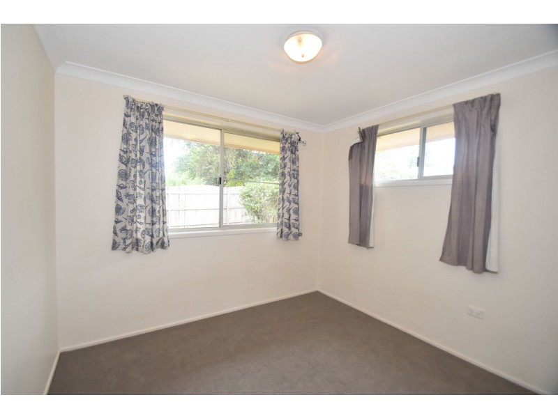 2/548 Greenwattle Street, Newtown QLD 4350