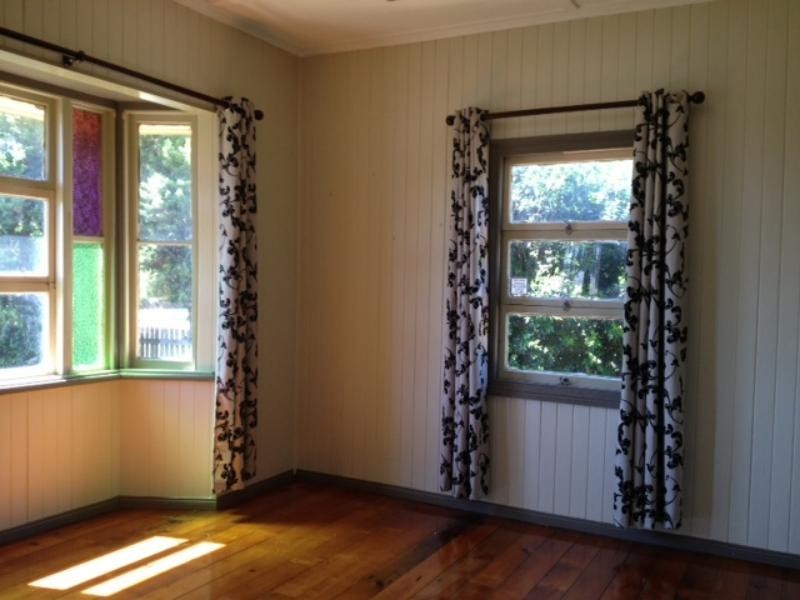 199 West  St, Harristown QLD 4350