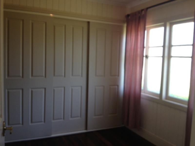 199 West  St, Harristown QLD 4350