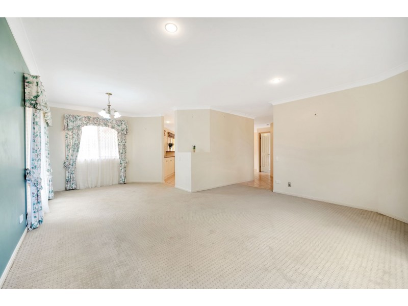1 Mirage Court, Wilsonton QLD 4350