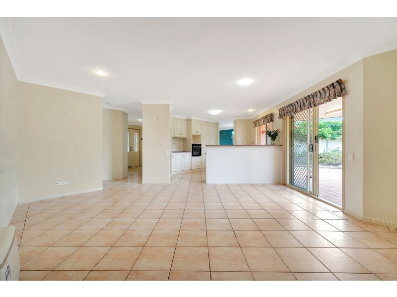 1 Mirage Court, Wilsonton QLD 4350