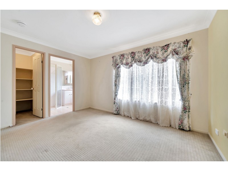 1 Mirage Court, Wilsonton QLD 4350