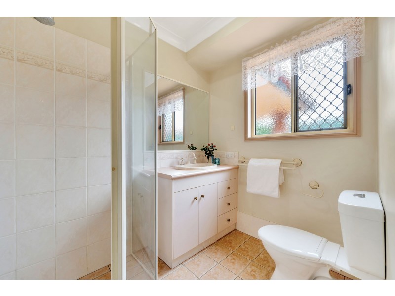 1 Mirage Court, Wilsonton QLD 4350