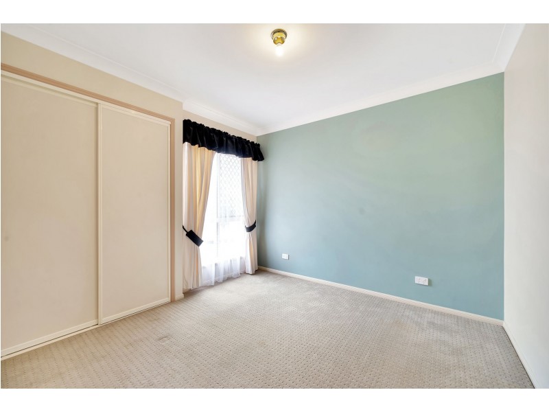 1 Mirage Court, Wilsonton QLD 4350