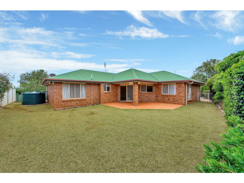 1 Mirage Court, Wilsonton QLD 4350