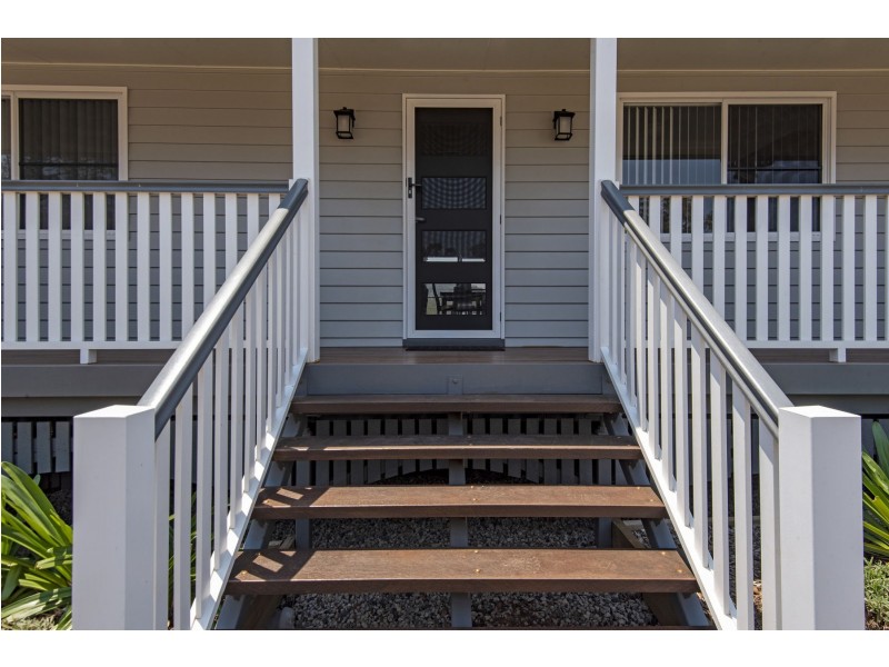 9 Pipit Court, Meringandan West QLD 4352