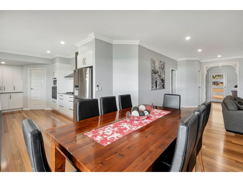 9 Pipit Court, Meringandan West QLD 4352