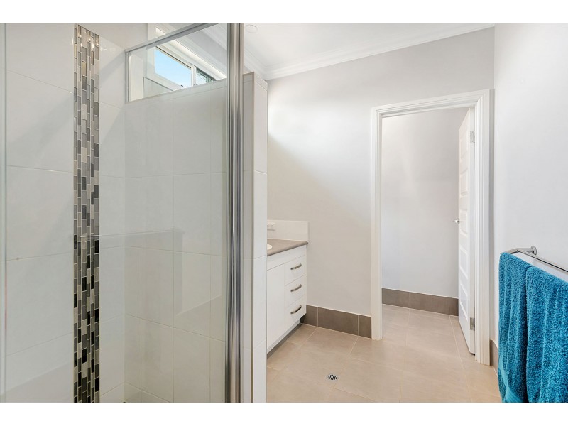 9 Pipit Court, Meringandan West QLD 4352