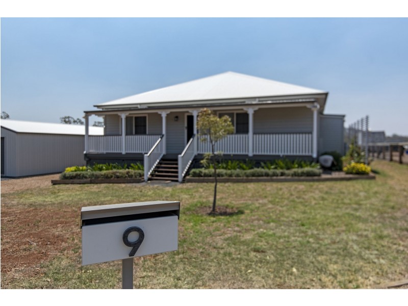 9 Pipit Court, Meringandan West QLD 4352