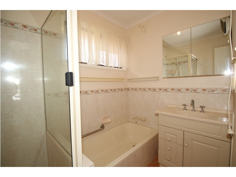 376 Hume Street, Centenary Heights QLD 4350