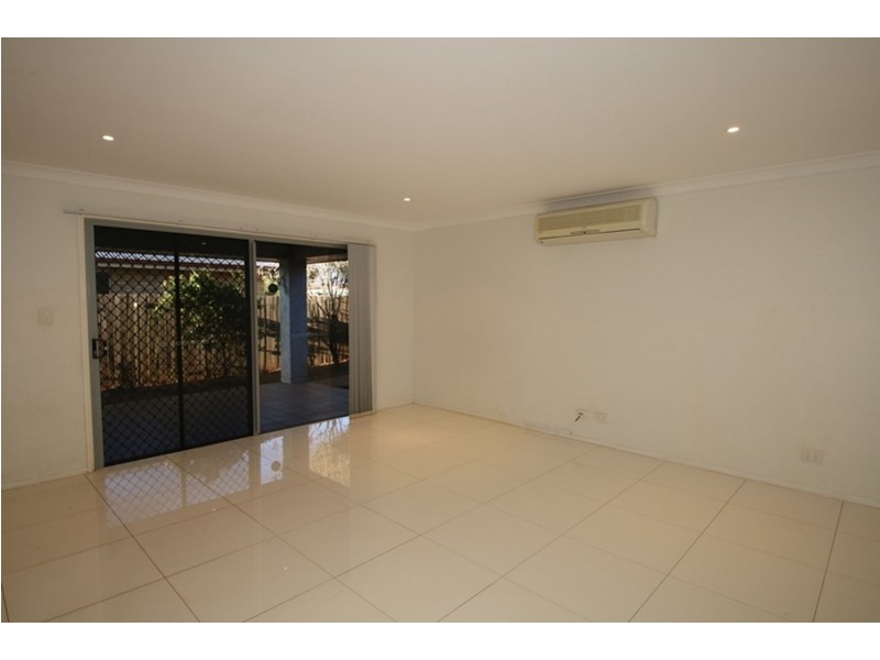 6 Tiley Street, Kearneys Spring QLD 4350