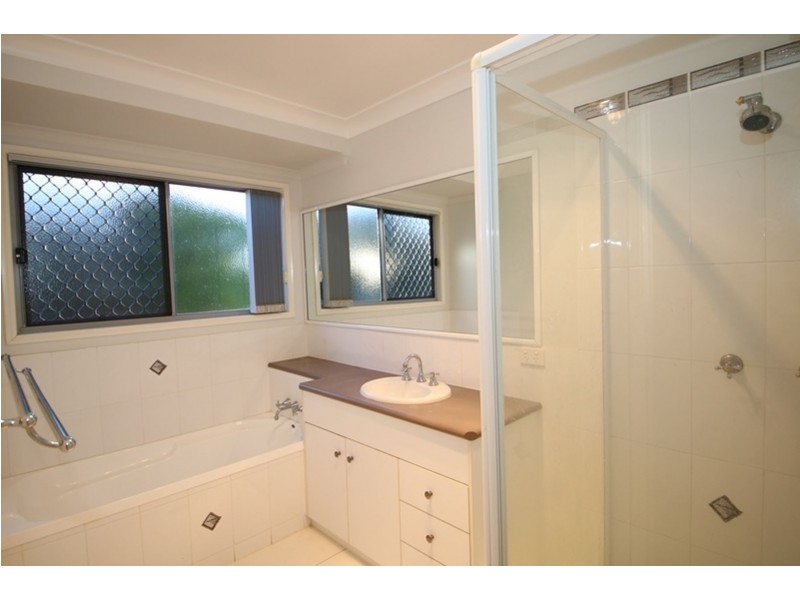 6 Tiley Street, Kearneys Spring QLD 4350