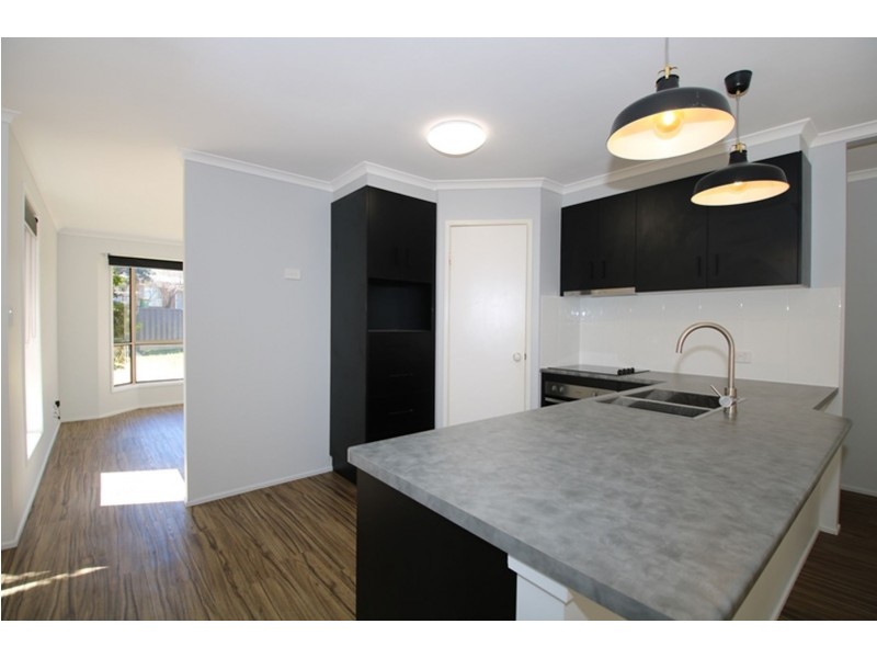 4 Robindale Drive, Darling Heights QLD 4350