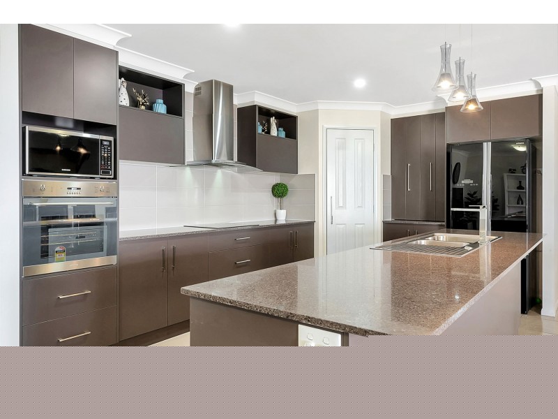 7 Sunshine Way, Kingsthorpe QLD 4400