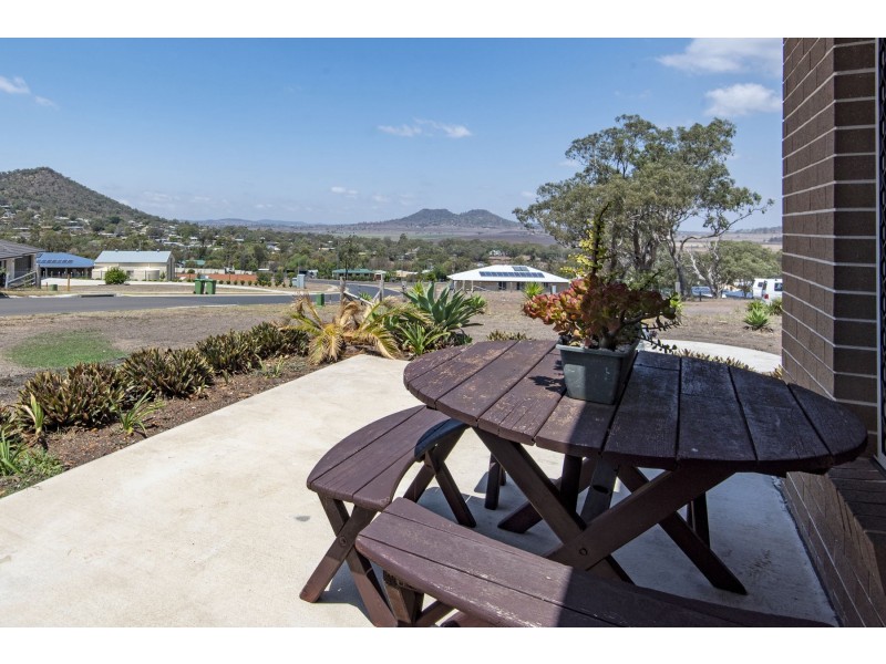 7 Sunshine Way, Kingsthorpe QLD 4400