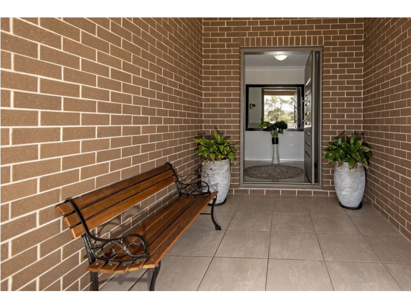 7 Sunshine Way, Kingsthorpe QLD 4400