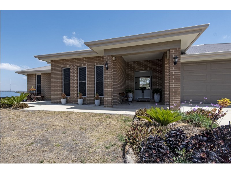 7 Sunshine Way, Kingsthorpe QLD 4400