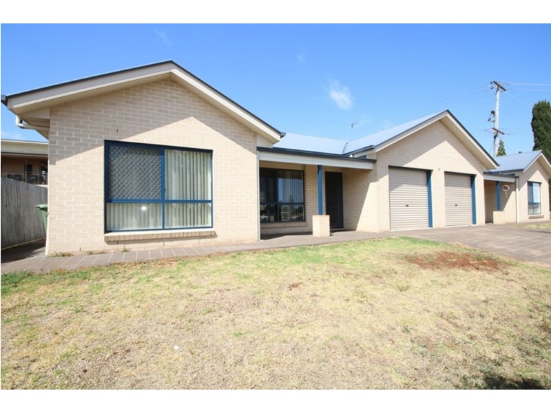 1/18 Cortess Street, Kearneys Spring QLD 4350