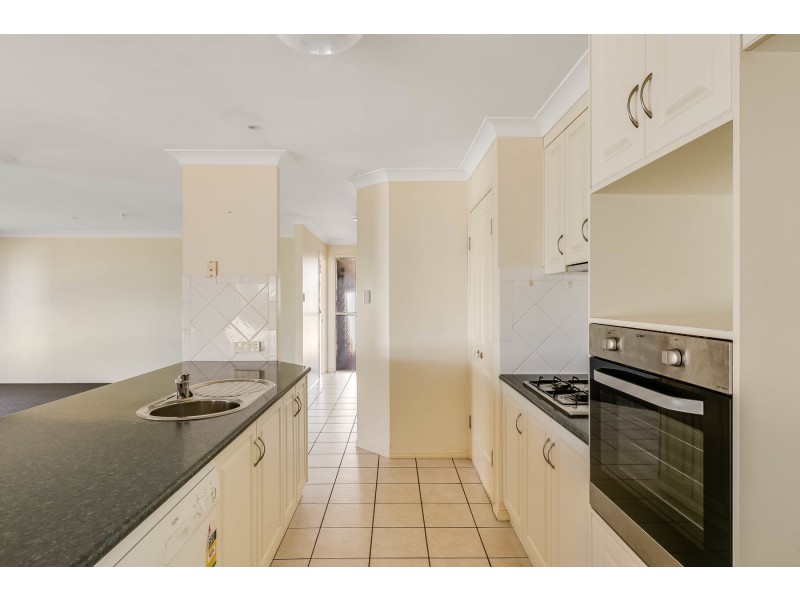 23 Paddington Court, Middle Ridge QLD 4350