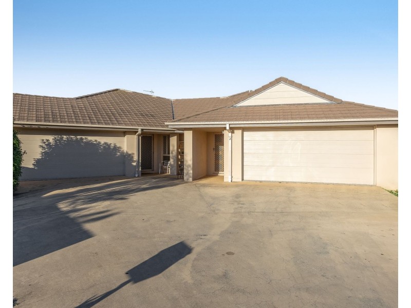 19 Winning Street, Glenvale QLD 4350