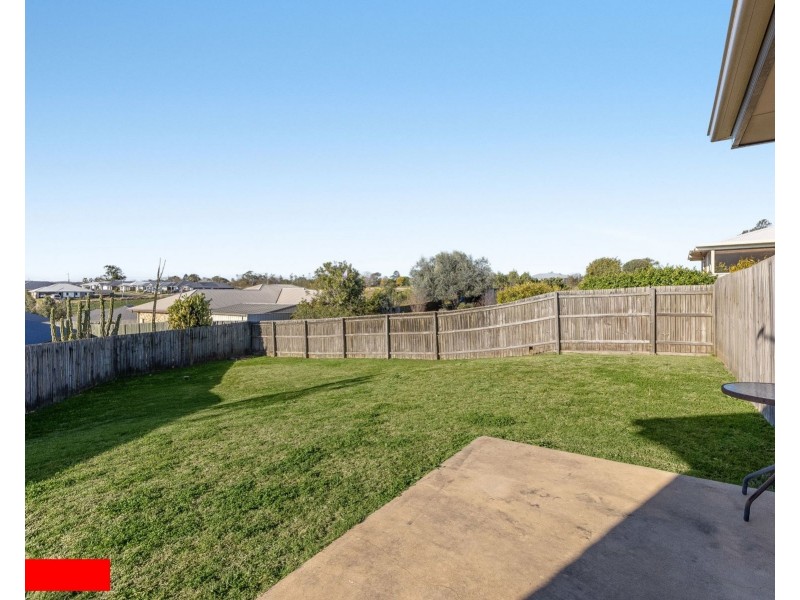 19 Winning Street, Glenvale QLD 4350