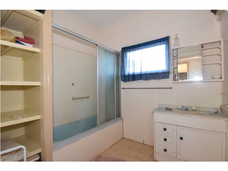 1/127 Ramsay Street, Centenary Heights QLD 4350