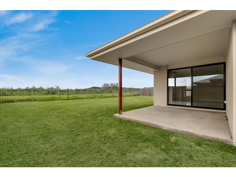 21 Mia Street, Wyreema QLD 4352