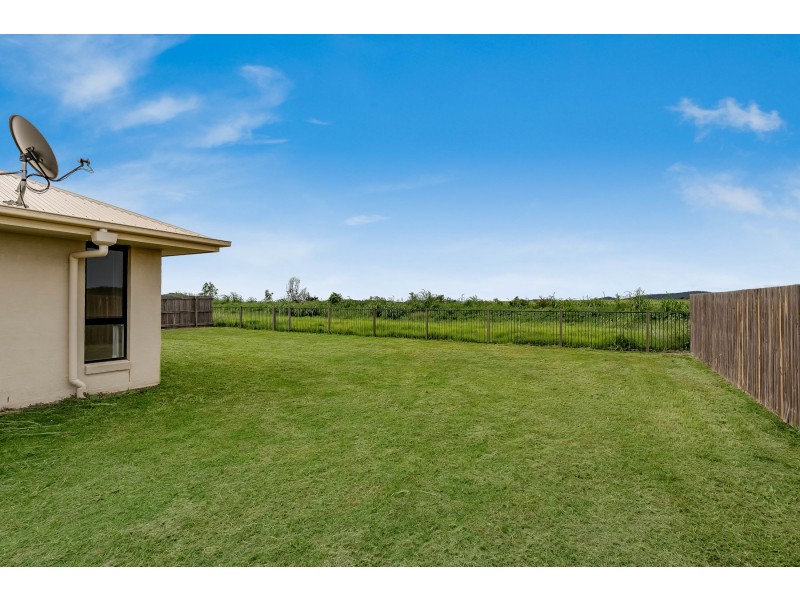 21 Mia Street, Wyreema QLD 4352