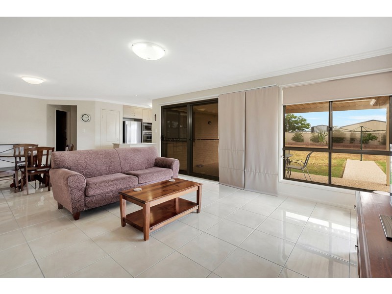 3 Whitman Street, Westbrook QLD 4350