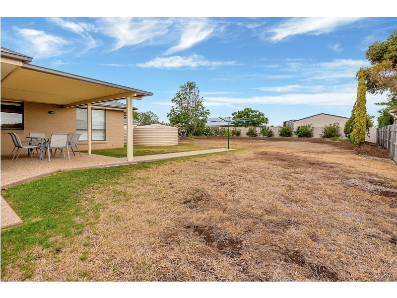 3 Whitman Street, Westbrook QLD 4350