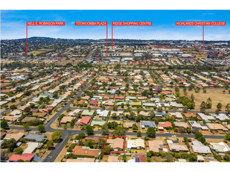 15 Broadfoot Street, Kearneys Spring QLD 4350