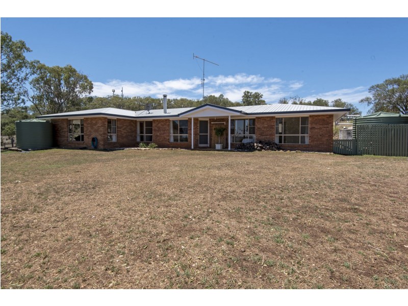2 King Street, Kingsthorpe QLD 4400