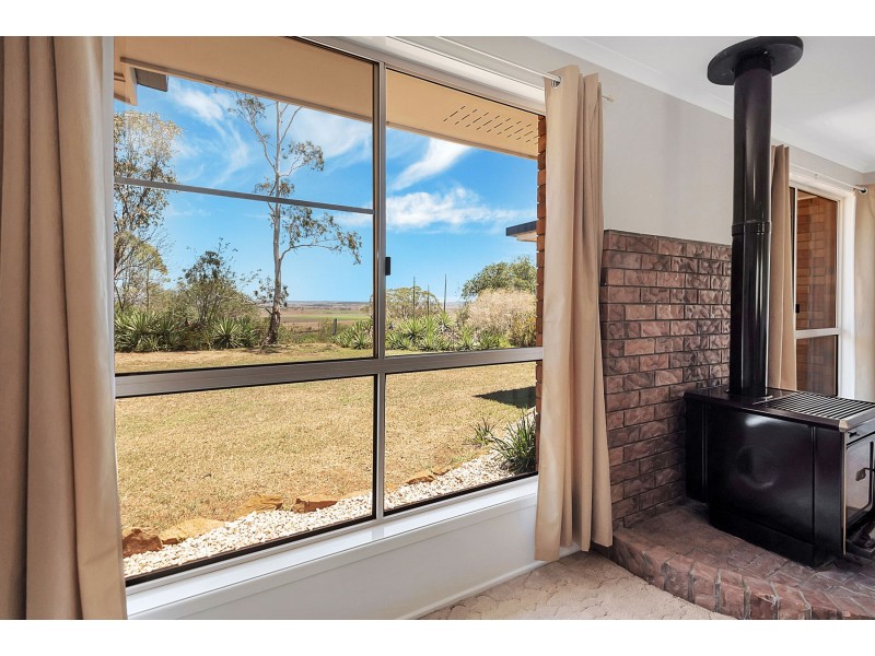 2 King Street, Kingsthorpe QLD 4400