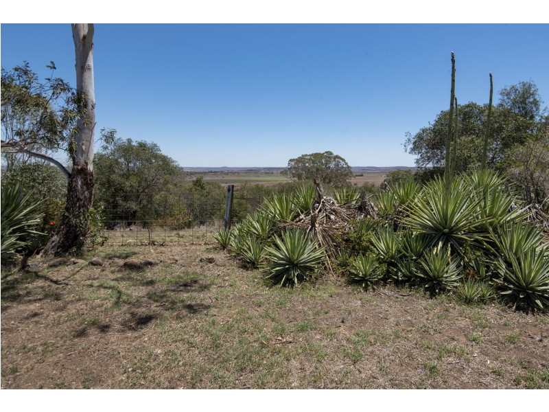 2 King Street, Kingsthorpe QLD 4400