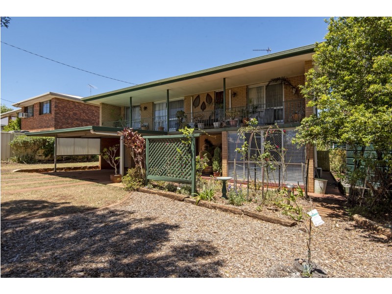12 Gipps Street, Drayton QLD 4350