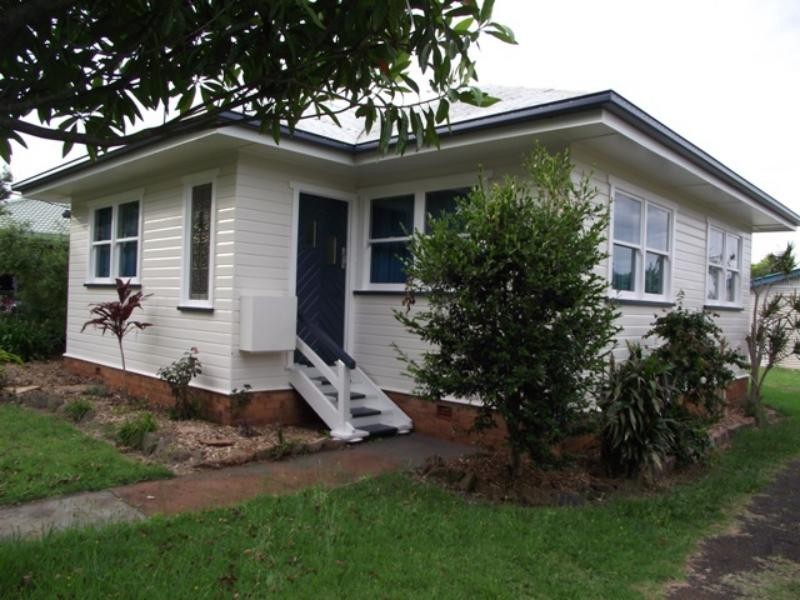 5 Edith Street, Newtown QLD 4350