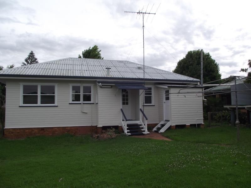 5 Edith Street, Newtown QLD 4350