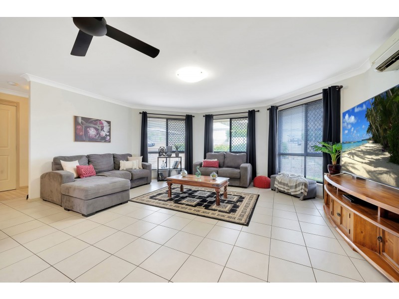 14 Schaefer Court, Westbrook QLD 4350