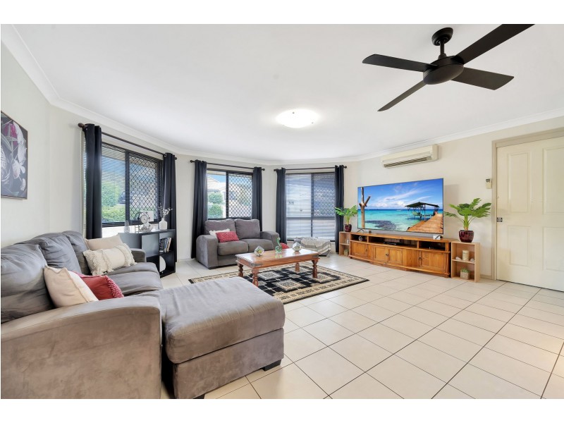 14 Schaefer Court, Westbrook QLD 4350