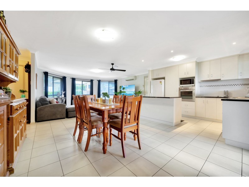 14 Schaefer Court, Westbrook QLD 4350