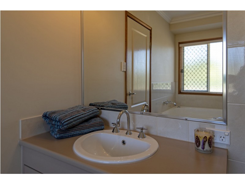 1 Cole Drive, Highfields QLD 4352