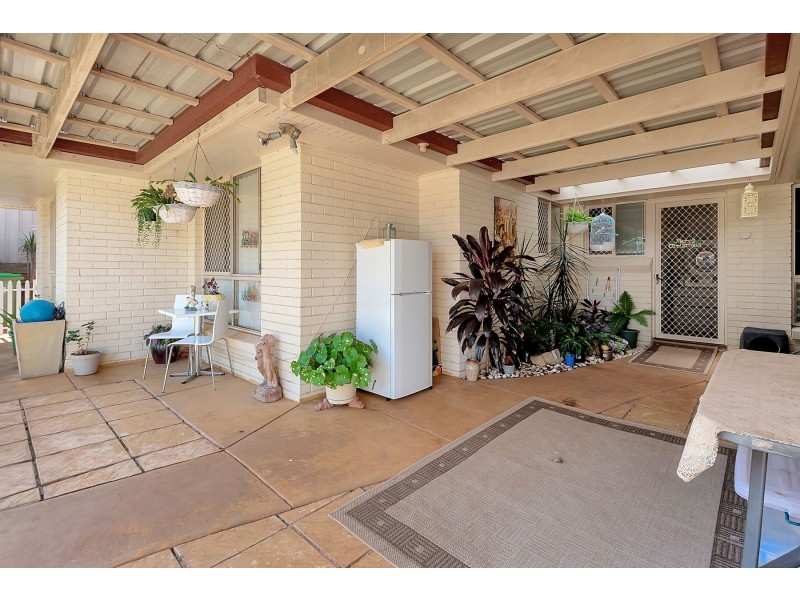 2/4 Araluen Court, Kearneys Spring QLD 4350